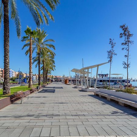 Cosy Apartment. 10Min Walk To The Beach & Train Tarragona Bagian luar foto
