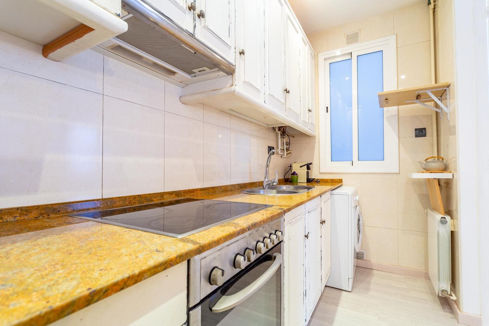 Cosy Apartment. 10Min Walk To The Beach & Train Tarragona Bagian luar foto