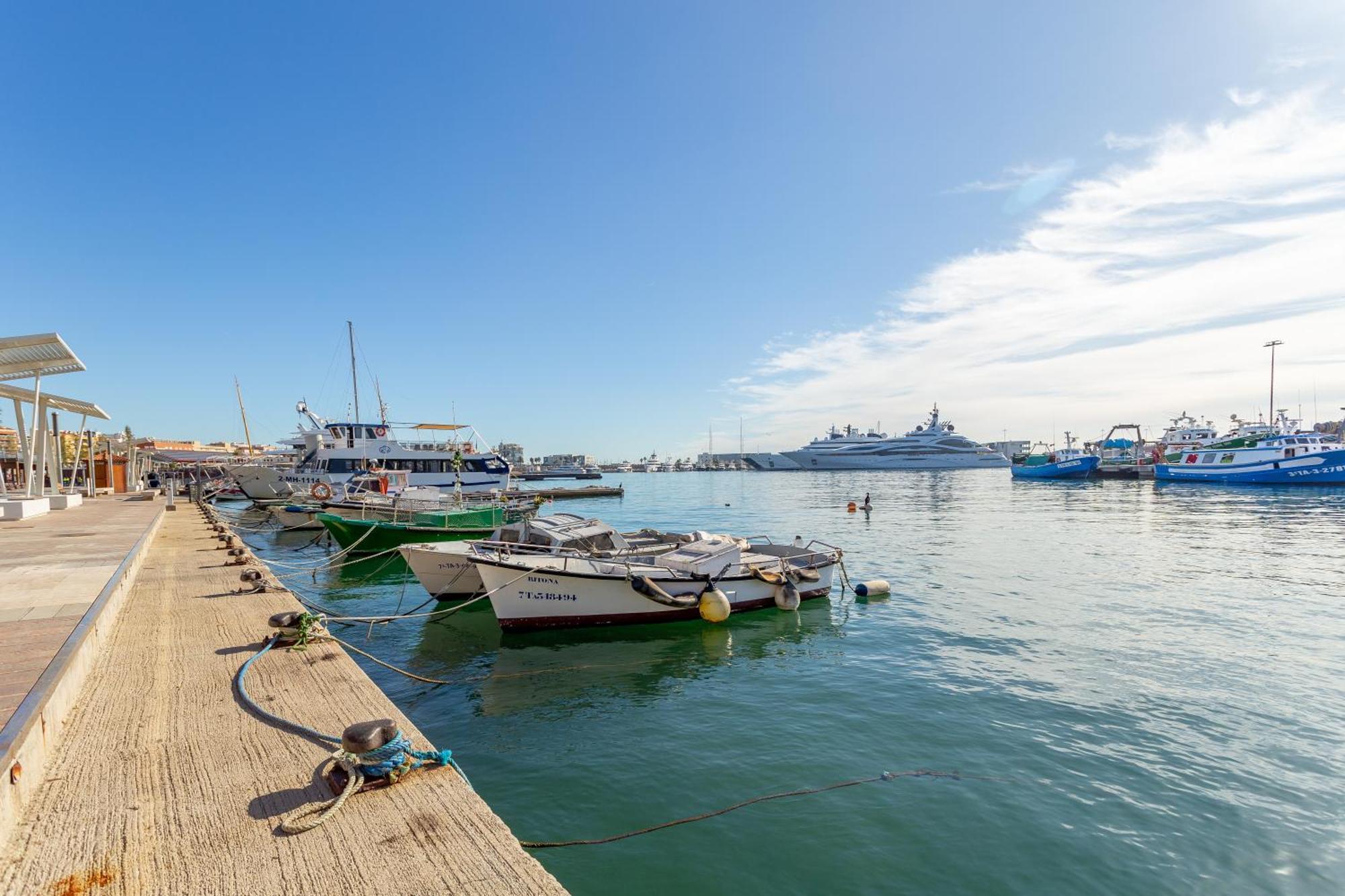 Cosy Apartment. 10Min Walk To The Beach & Train Tarragona Bagian luar foto