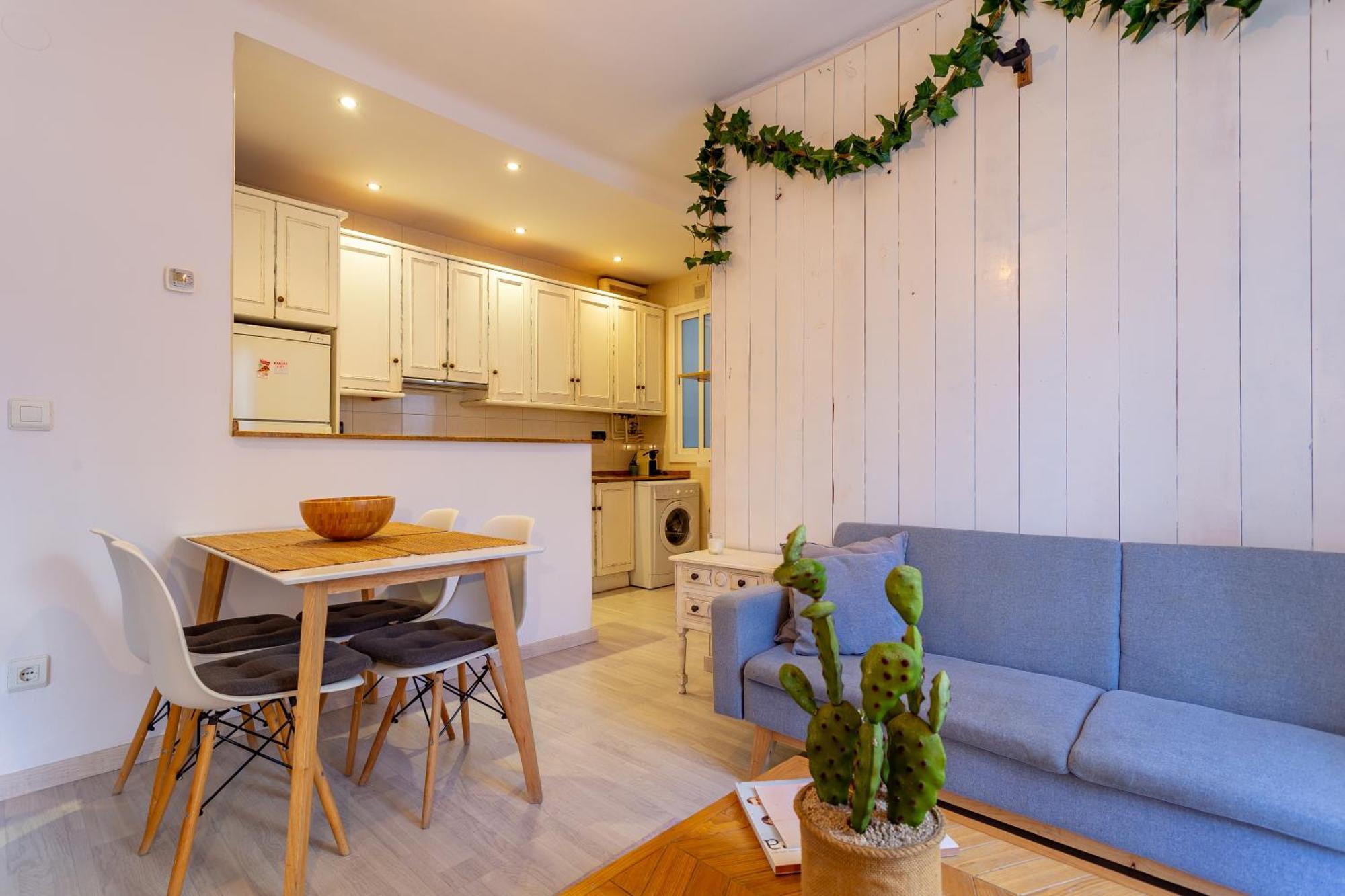 Cosy Apartment. 10Min Walk To The Beach & Train Tarragona Bagian luar foto