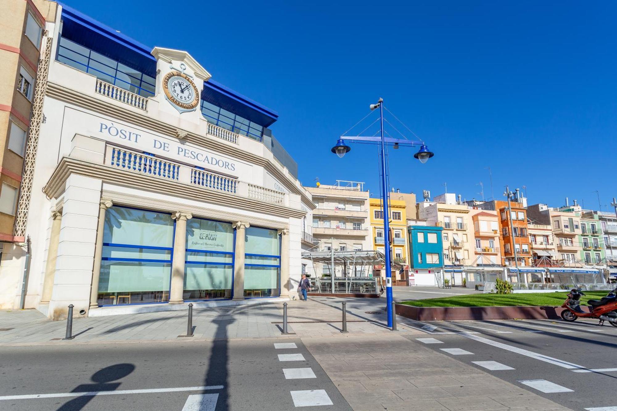 Cosy Apartment. 10Min Walk To The Beach & Train Tarragona Bagian luar foto